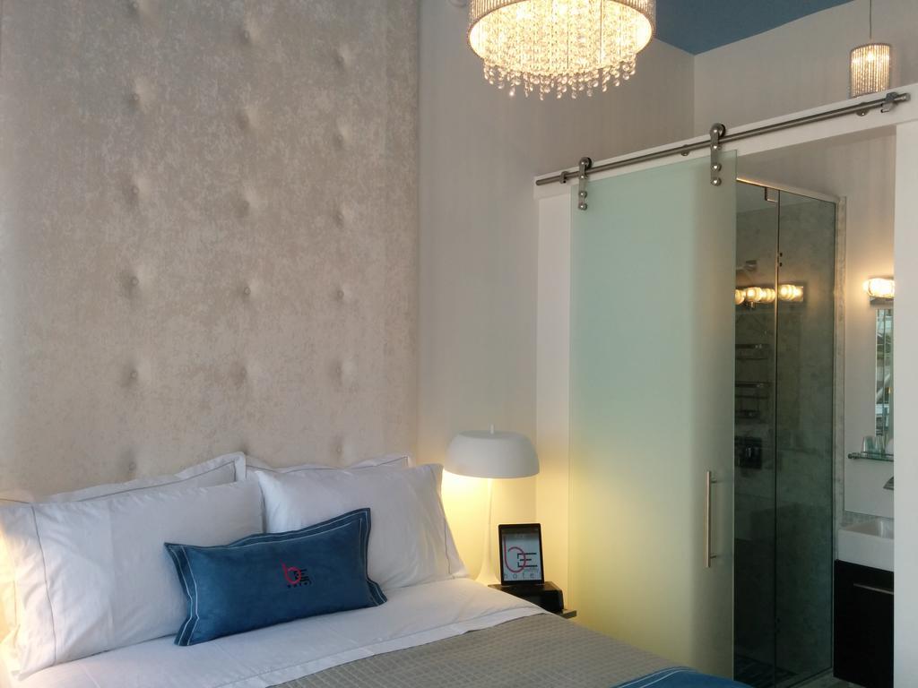 Baystreet Hotel/Motel Toronto Bagian luar foto
