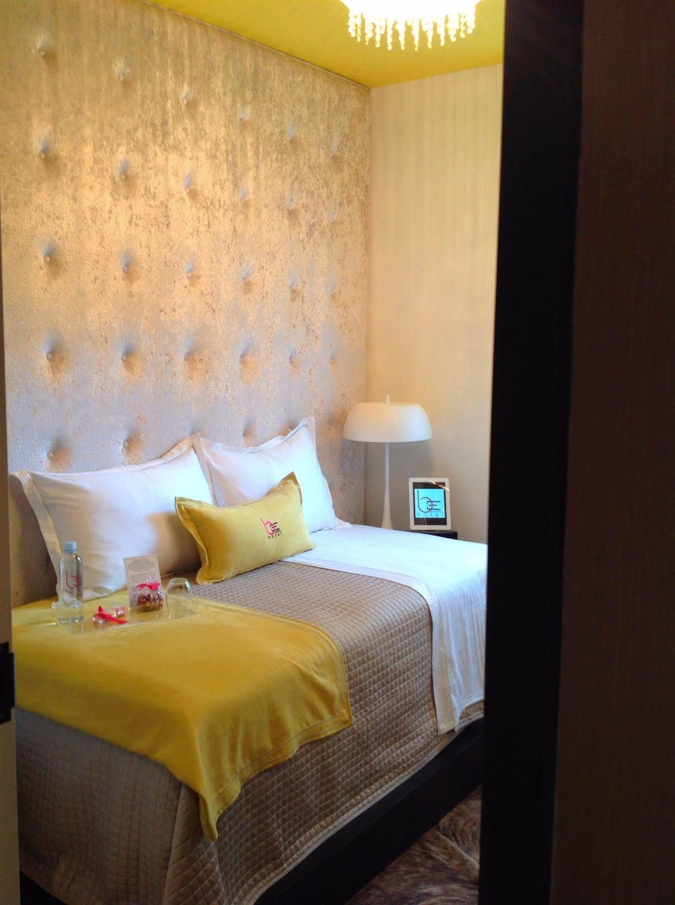 Baystreet Hotel/Motel Toronto Bagian luar foto